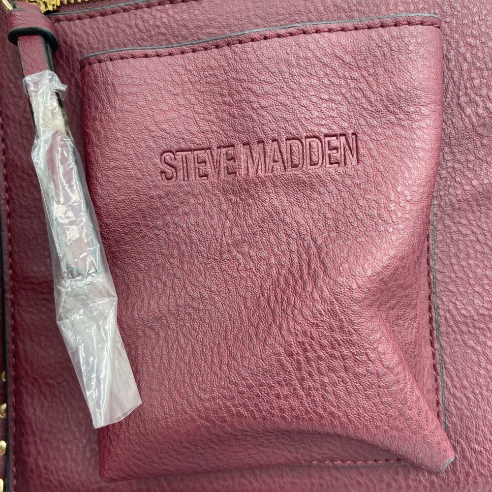 Steve Madden Cranberry Satchel with Extra bag - Picture 8 of 10